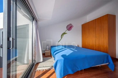 Apartamento T1 para Venda em Santa Maria do Castelo e Santiago e Santa Susana