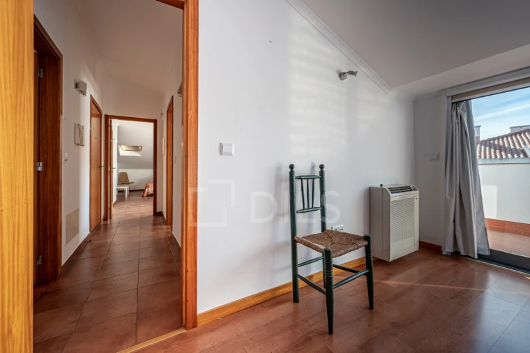 Apartamento T1 para Venda em Santa Maria do Castelo e Santiago e Santa Susana Foto 12