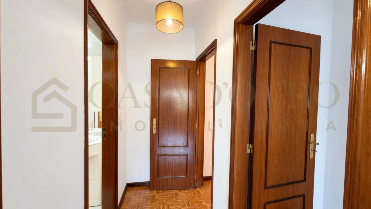 Apartamento T2 para Venda em Rio Tinto Foto 7