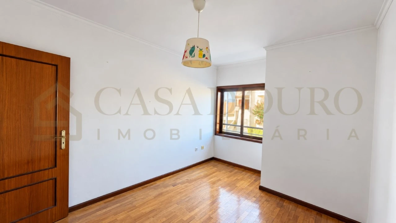 Apartamento T2 para Venda em Rio Tinto Foto 12