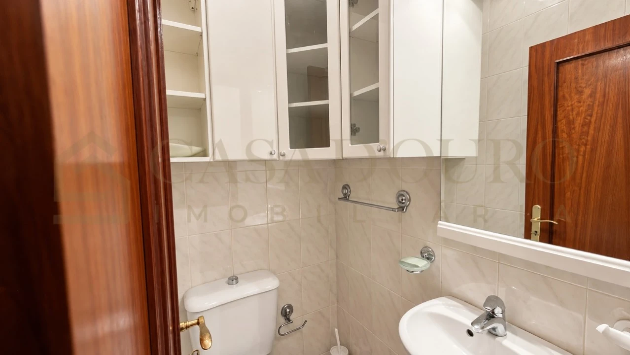 Apartamento T2 para Venda em Rio Tinto Foto 18