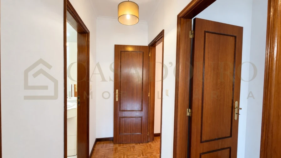 Apartamento T2 para Venda em Rio Tinto Foto 7