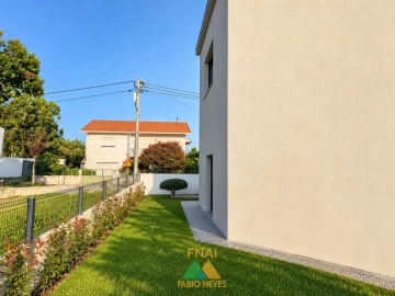Moradia T3 para Venda em Lemenhe, Mouquim e Jesufrei