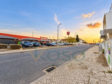 Terreno para Venda em Santo Antonio da Charneca