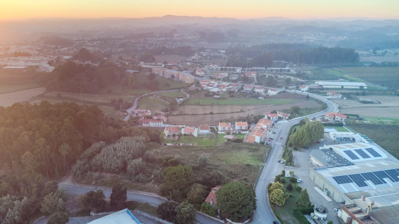 Terreno para Venda em Avidos e Lagoa Foto 8