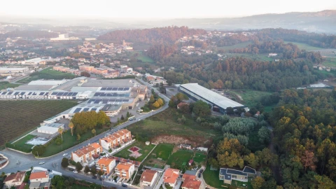 Terreno para Venda em Avidos e Lagoa