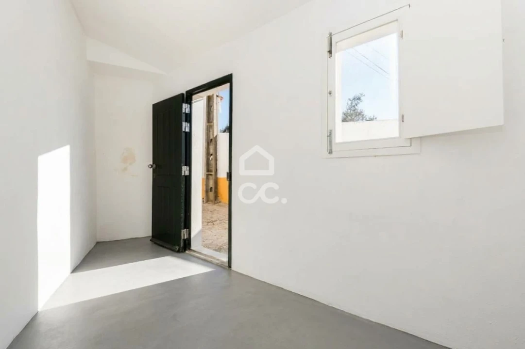 Moradia T1 para Venda em Bacelo e Senhora da Saúde Foto 16