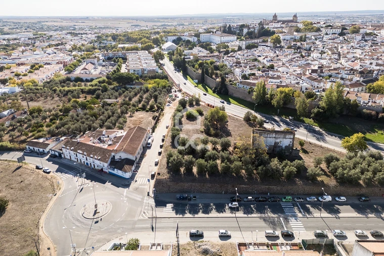 Moradia T1 para Venda em Bacelo e Senhora da Saúde Foto 32