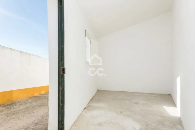 Moradia T1 para Venda em Bacelo e Senhora da Saúde Foto 15