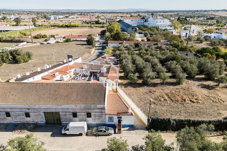 Moradia T1 para Venda em Bacelo e Senhora da Saúde Foto 26