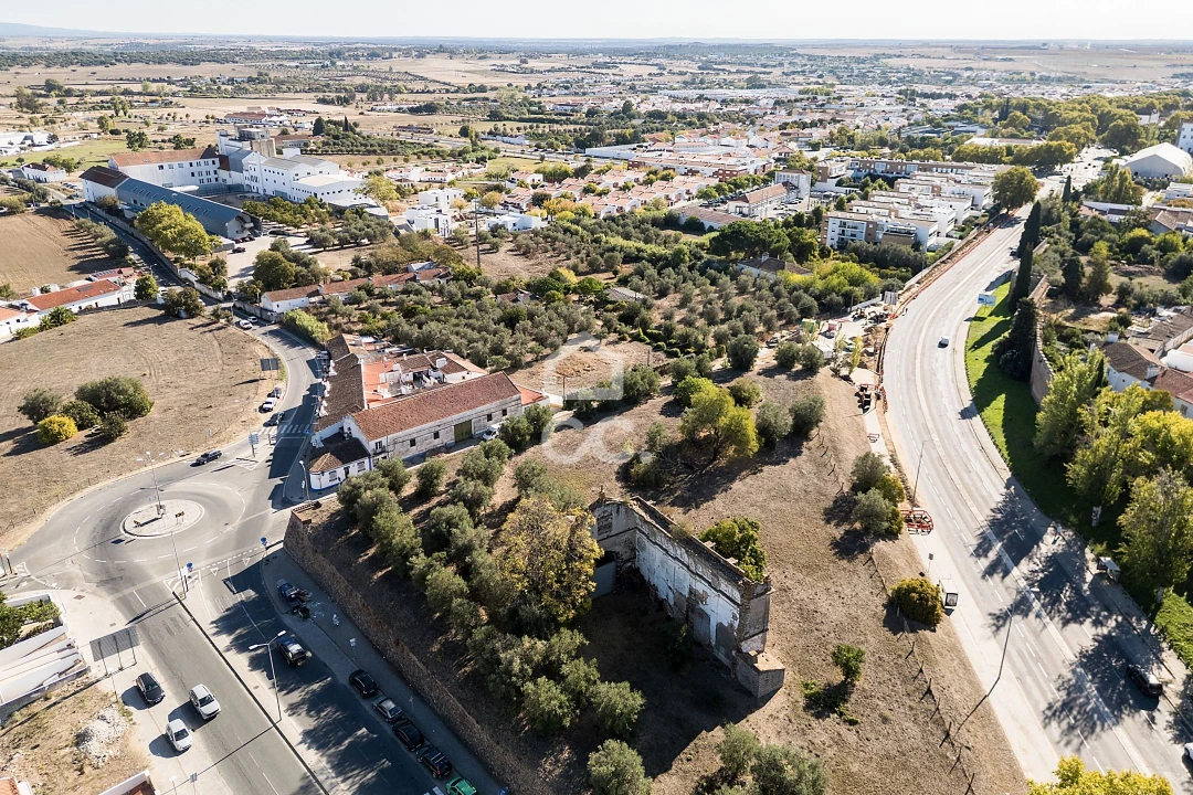 Moradia T1 para Venda em Bacelo e Senhora da Saúde Foto 30