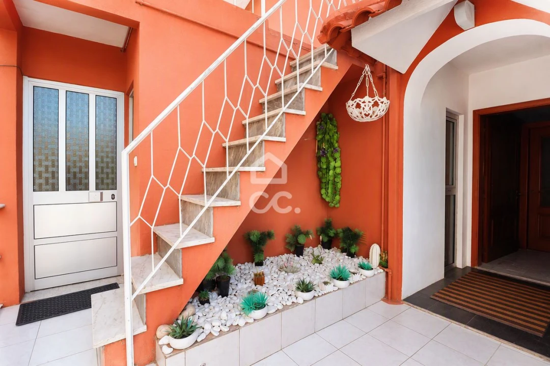 Apartamento T3 para Venda em Santo Antonio dos Olivais Foto 25