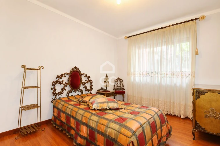 Apartamento T3 para Venda em Santo Antonio dos Olivais Foto 11