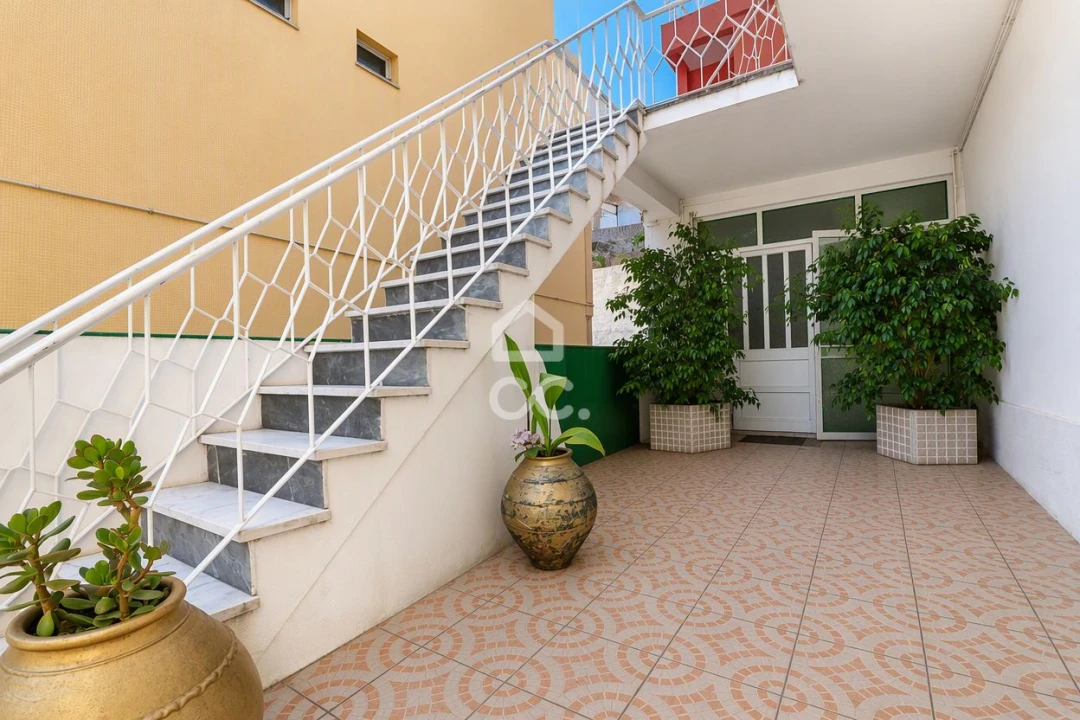 Apartamento T3 para Venda em Santo Antonio dos Olivais Foto 31