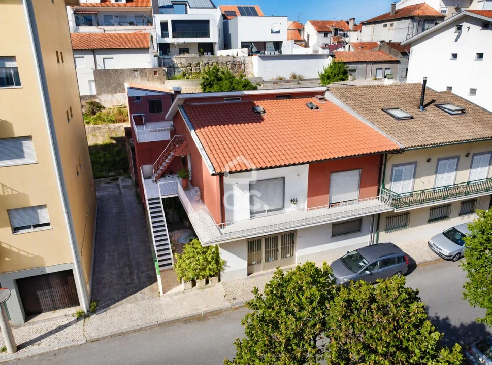 Apartamento T3 para Venda em Santo Antonio dos Olivais Foto 1