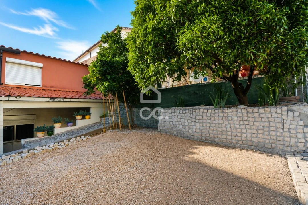 Apartamento T3 para Venda em Santo Antonio dos Olivais Foto 23