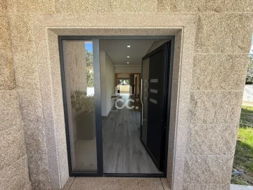 Moradia T3 para Venda em Airães