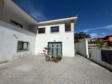 Moradia T3 para Venda em Airães