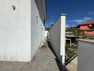 Moradia T3 para Venda em Airães