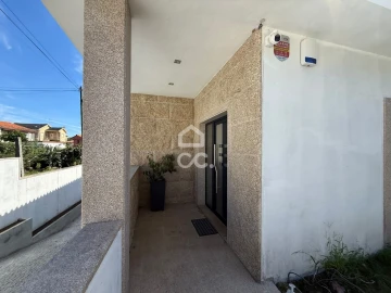 Moradia T3 para Venda em Airães
