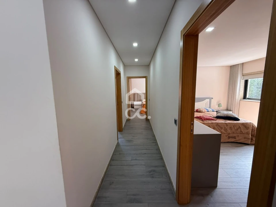 Moradia T3 para Venda em Airães Foto 47