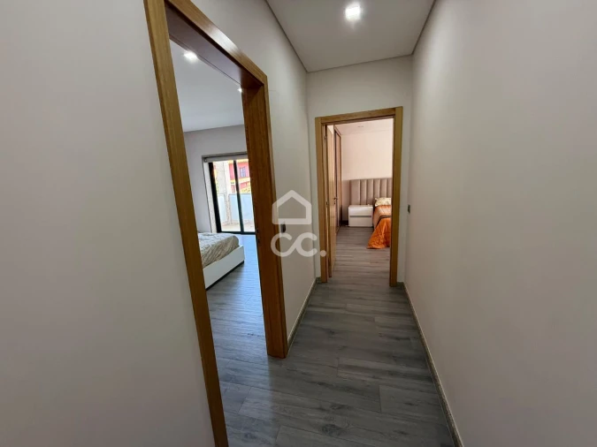 Moradia T3 para Venda em Airães Foto 49