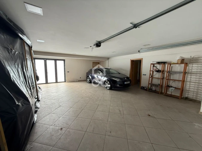 Moradia T3 para Venda em Airães Foto 27