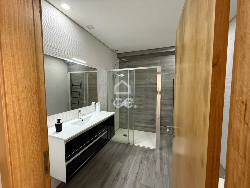 Moradia T3 para Venda em Airães Foto 50