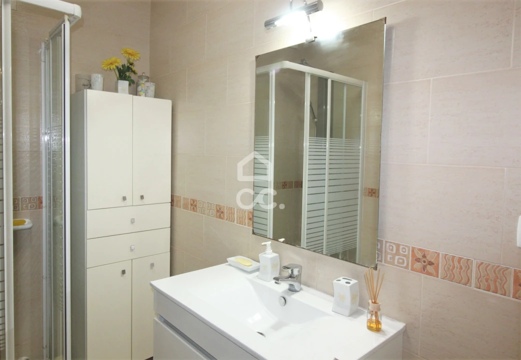 Apartamento T1 para Arrendamento em Sacavém e Prior Velho Foto 9