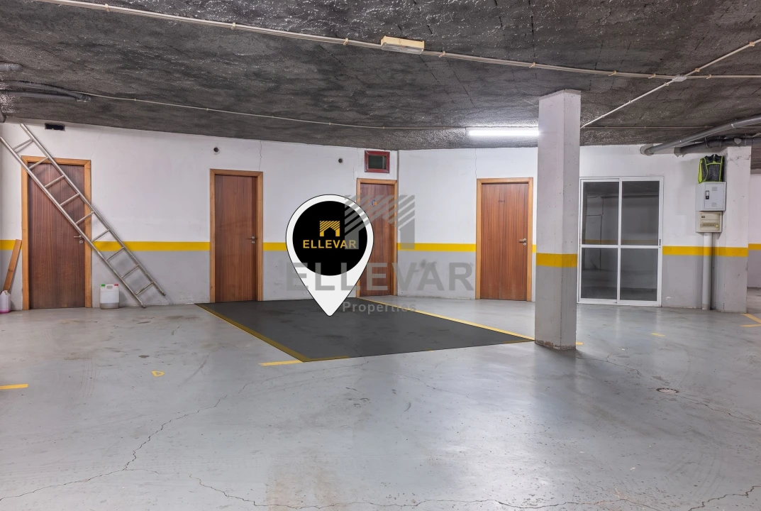 Apartamento T2 para Venda em Caniço Foto 6