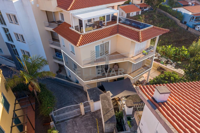 Apartamento T2 para Venda em Caniço Foto 3