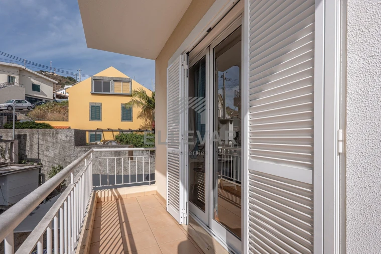 Apartamento T2 para Venda em Caniço Foto 27