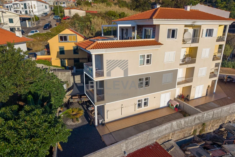 Apartamento T2 para Venda em Caniço Foto 5