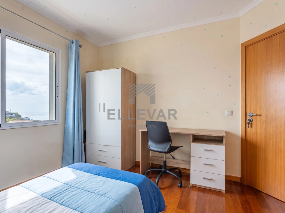 Apartamento T2 para Venda em Caniço Foto 25
