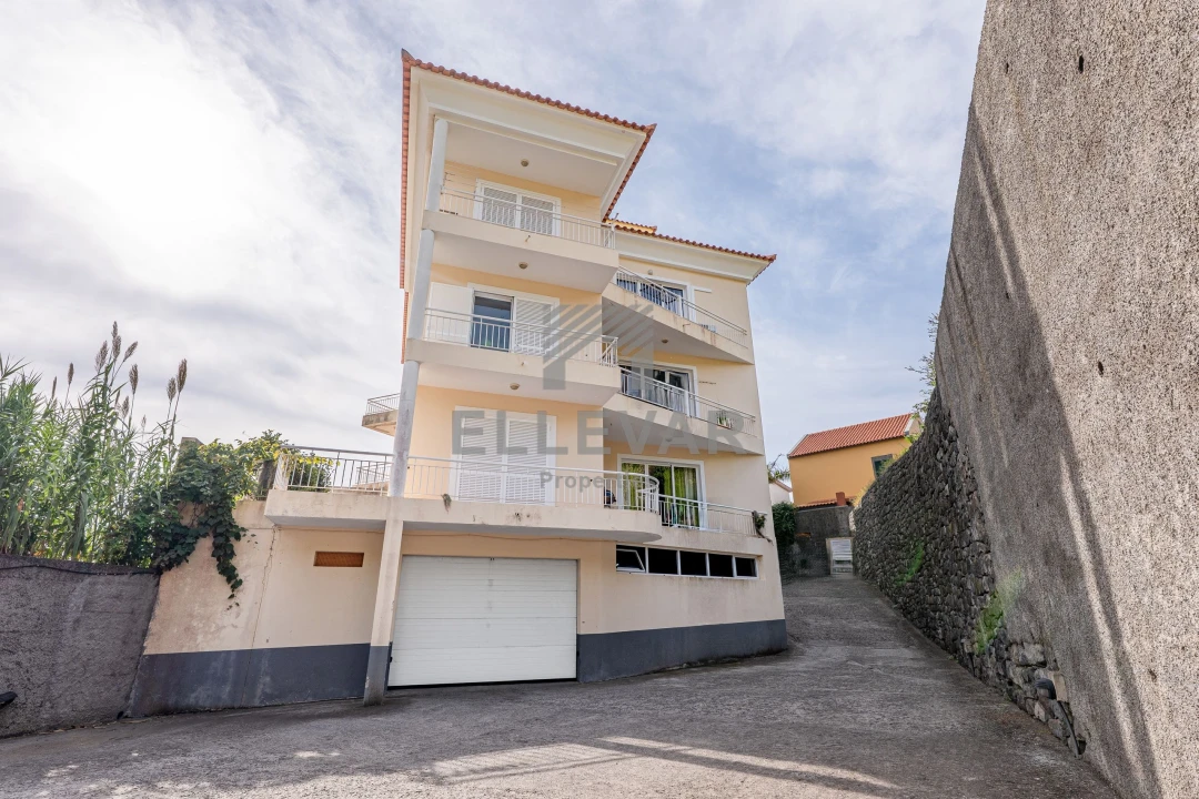 Apartamento T2 para Venda em Caniço Foto 10