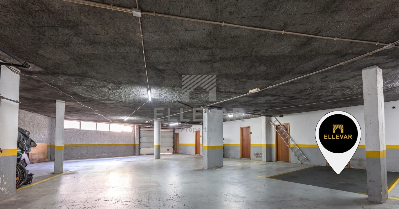 Apartamento T2 para Venda em Caniço Foto 8