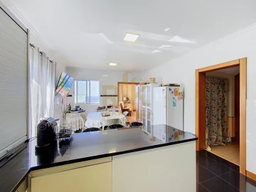 Moradia T4 para Venda em Santa Cruz