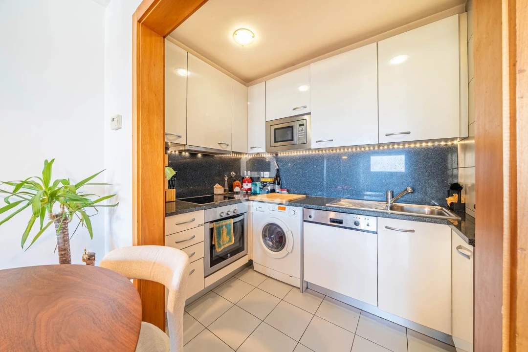 Apartamento T1 para Venda em Paranhos Foto 4