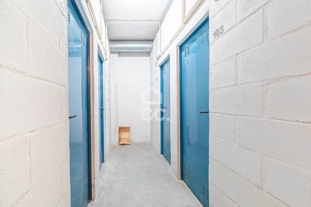 Apartamento T1 para Venda em Paranhos Foto 14