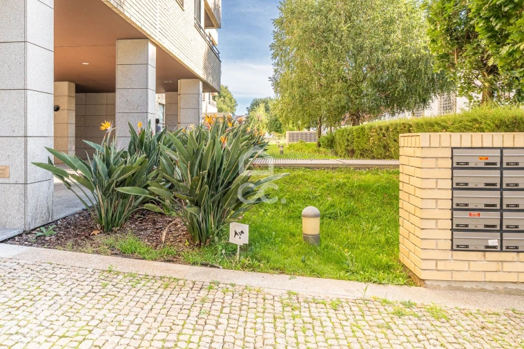 Apartamento T1 para Venda em Paranhos Foto 20