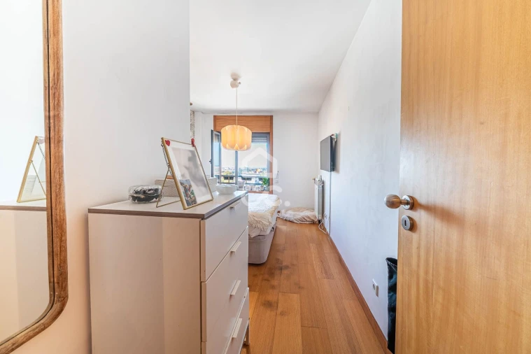 Apartamento T1 para Venda em Paranhos Foto 5