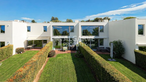Moradia T2 para Venda em Quarteira
