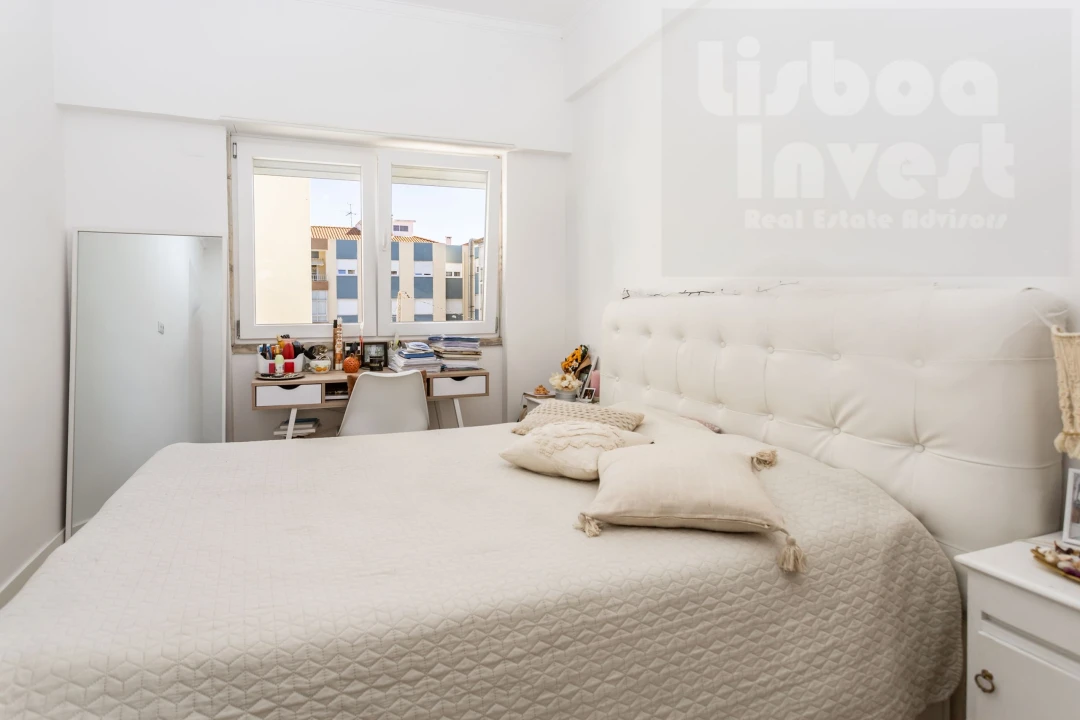 Apartamento T3 para Venda em Seixal, Arrentela e Aldeia de Paio Pires Foto 16