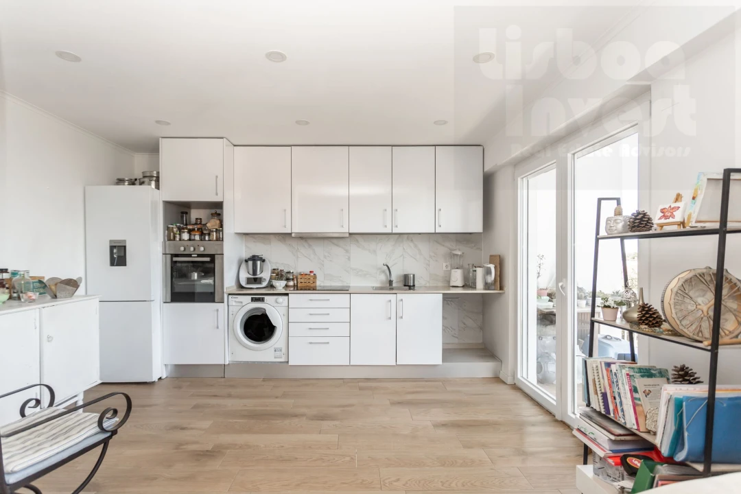 Apartamento T3 para Venda em Seixal, Arrentela e Aldeia de Paio Pires Foto 4
