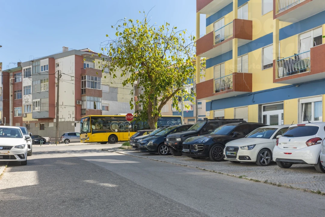 Apartamento T3 para Venda em Seixal, Arrentela e Aldeia de Paio Pires Foto 39
