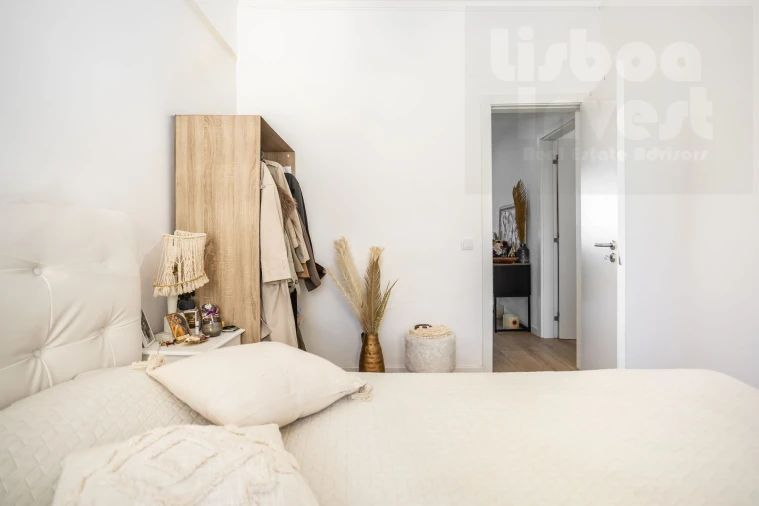 Apartamento T3 para Venda em Seixal, Arrentela e Aldeia de Paio Pires Foto 17