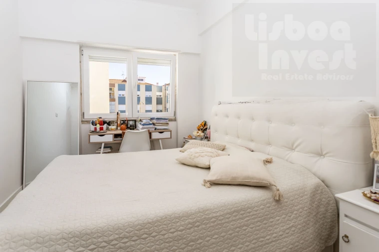 Apartamento T3 para Venda em Seixal, Arrentela e Aldeia de Paio Pires Foto 16