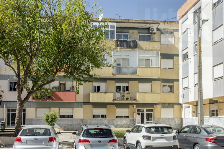 Apartamento T3 para Venda em Seixal, Arrentela e Aldeia de Paio Pires Foto 36