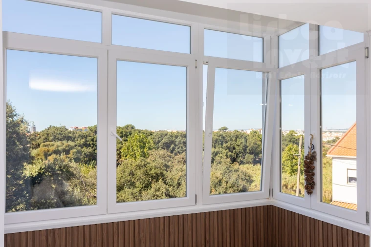 Apartamento T3 para Venda em Seixal, Arrentela e Aldeia de Paio Pires Foto 3