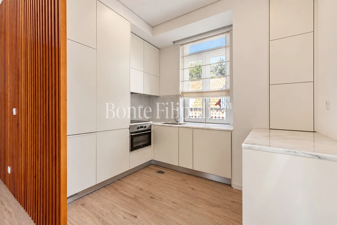 Apartamento T2 para Venda em Campolide Foto 10